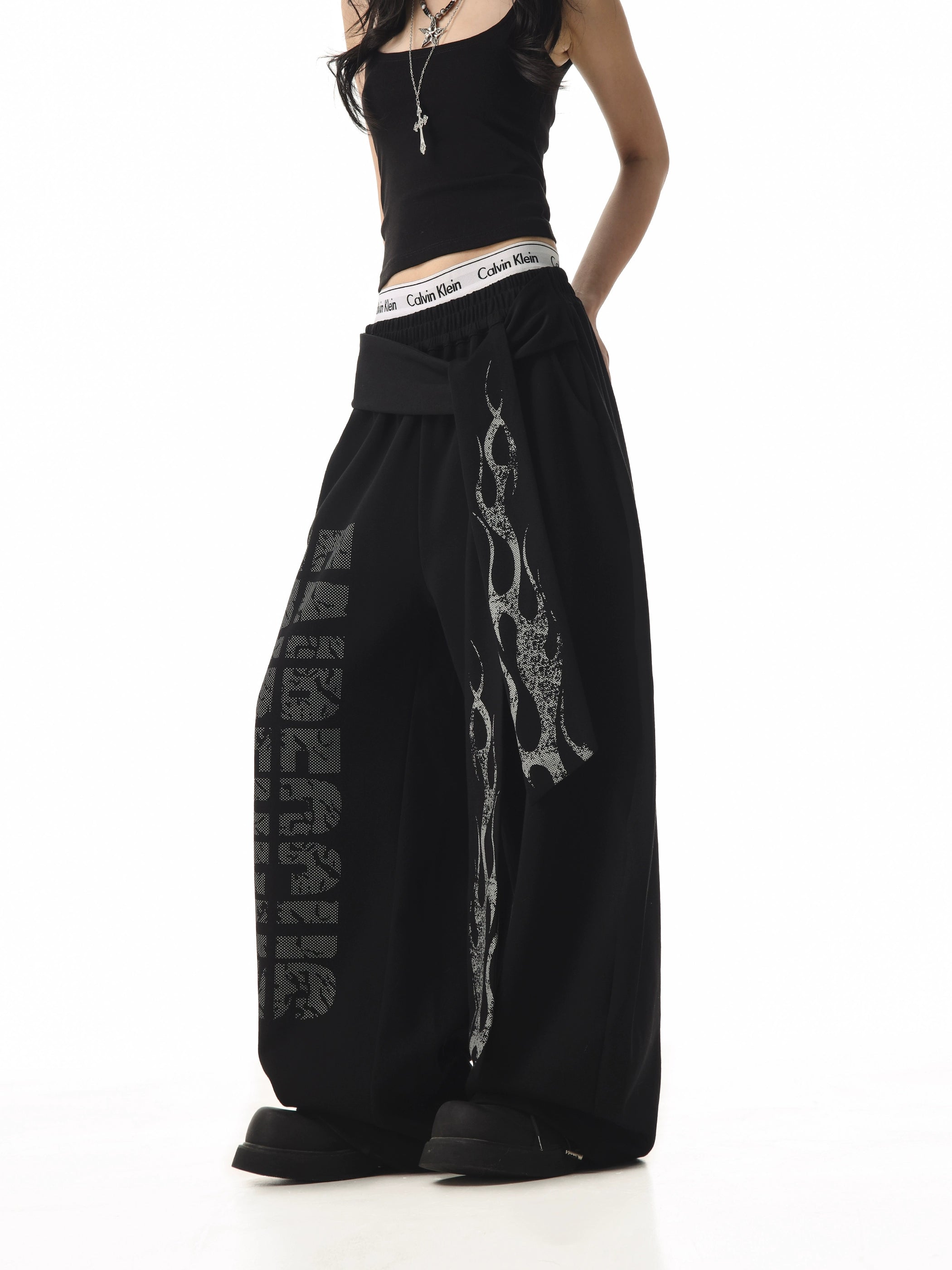 NIGHTDANCE SWEATPANTS