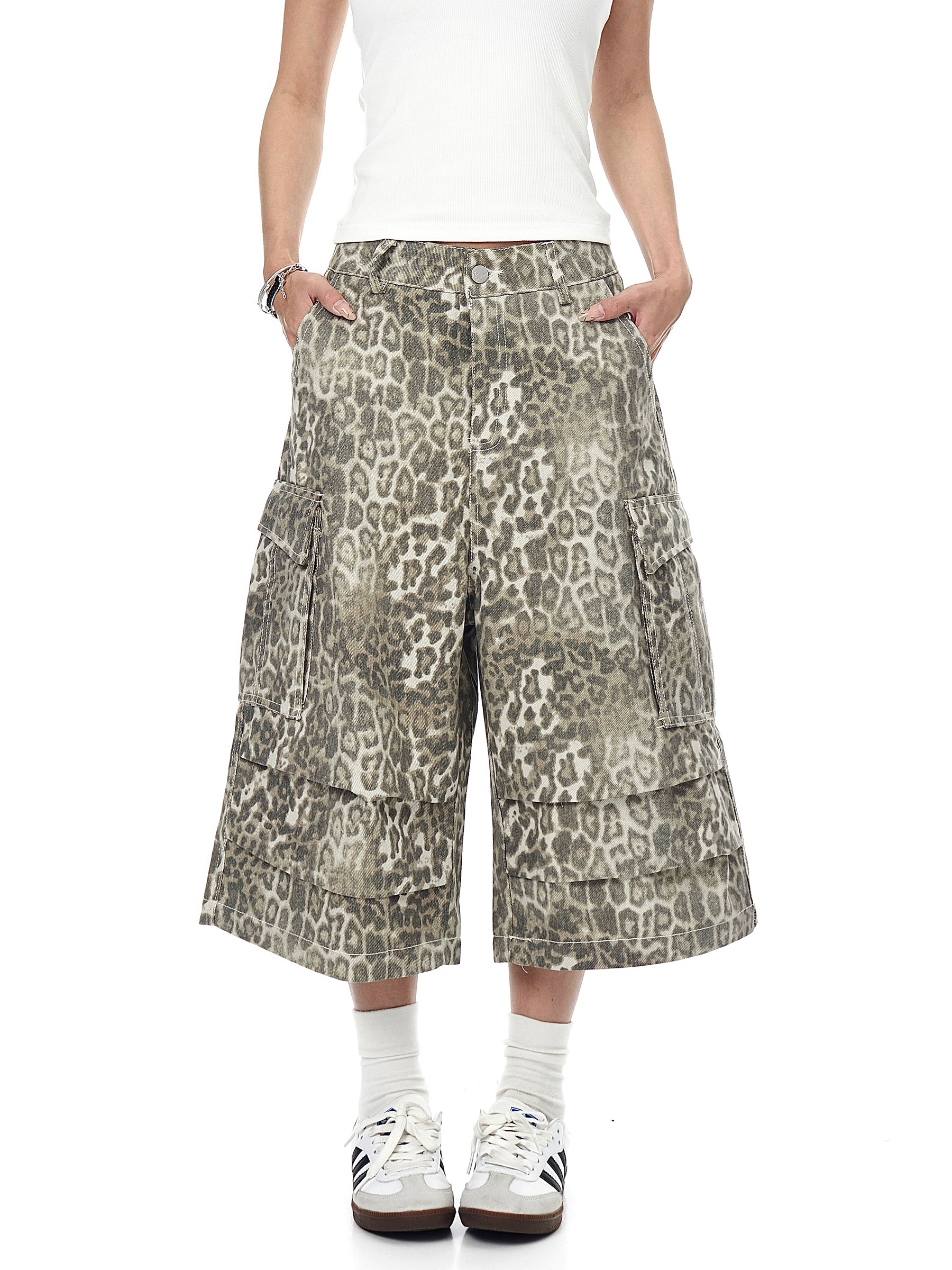 BLACKLISTS BAGGY LEOPARD CARGO SHORTS