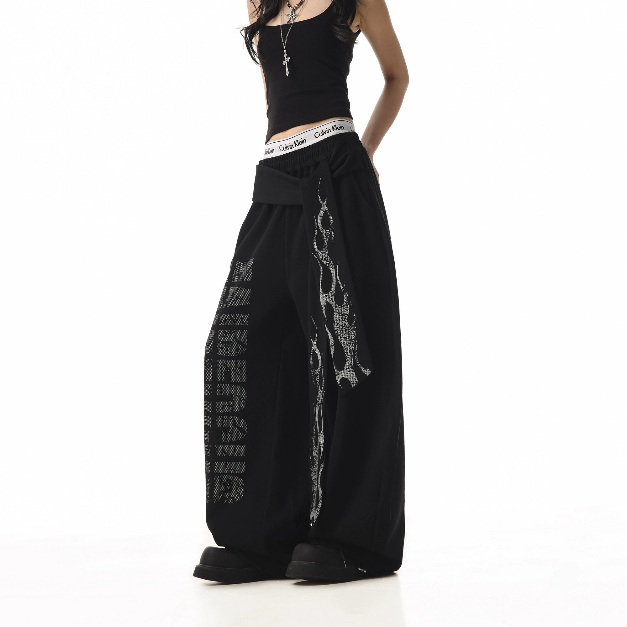 NIGHTDANCE SWEATPANTS