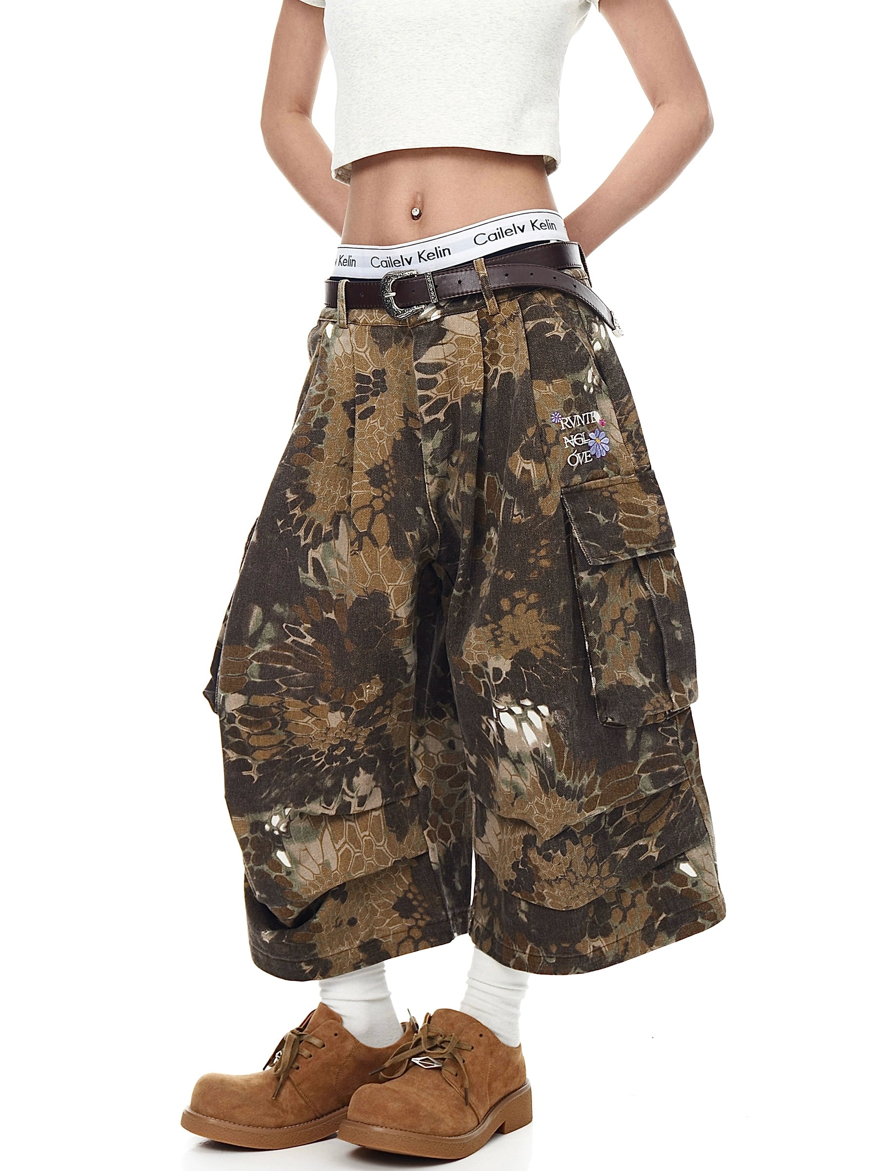 BLACKLISTS BAGGY FALL CARGO SHORTS