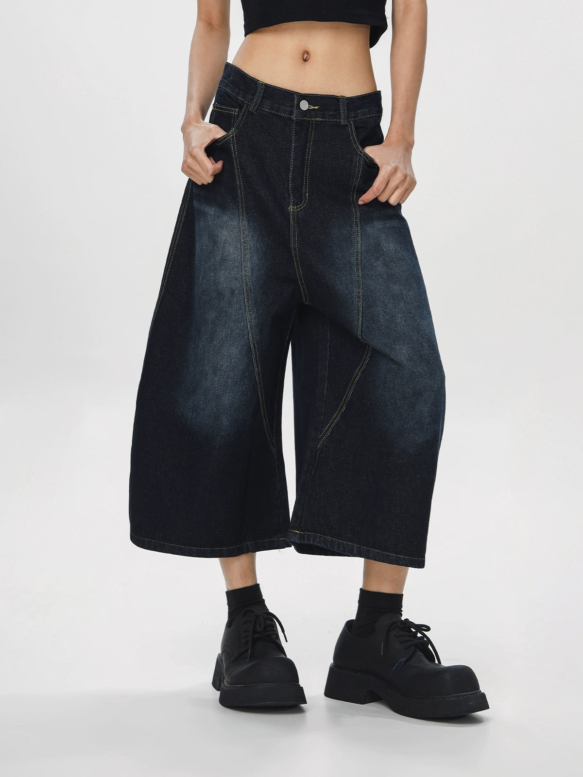 URBAN NOMAD DENIM SHORTS