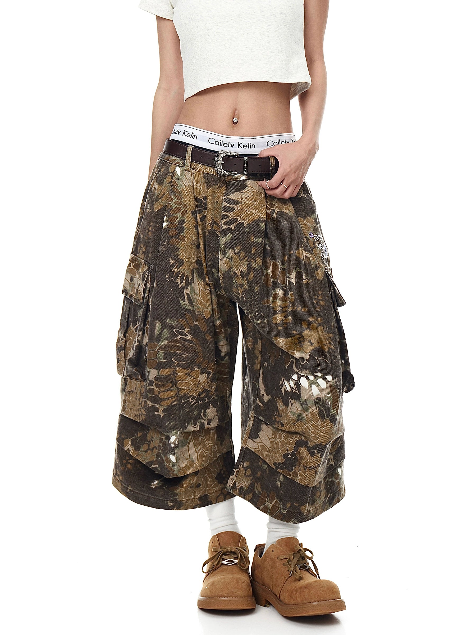 BLACKLISTS BAGGY FALL CARGO SHORTS