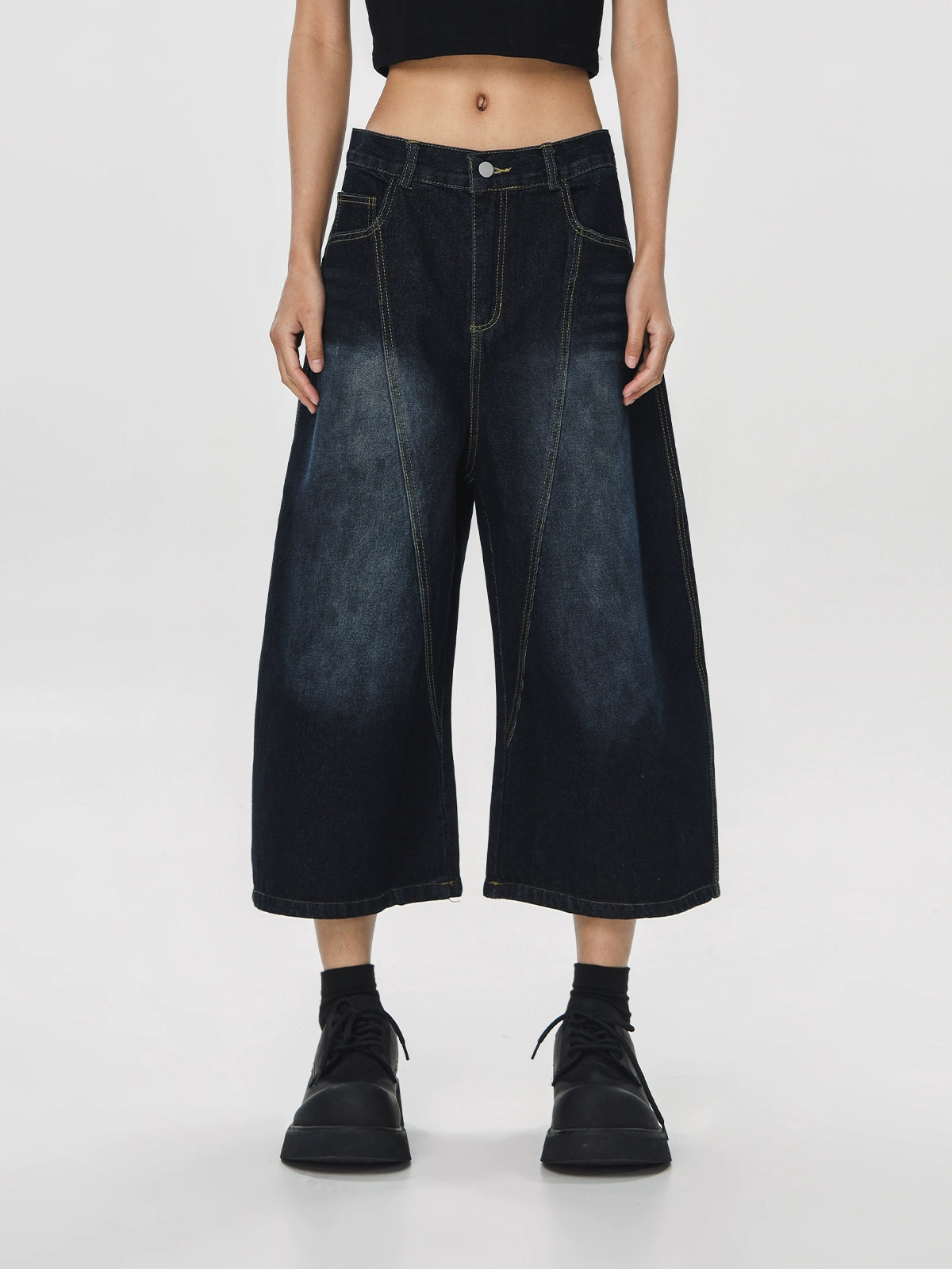 URBAN NOMAD DENIM SHORTS