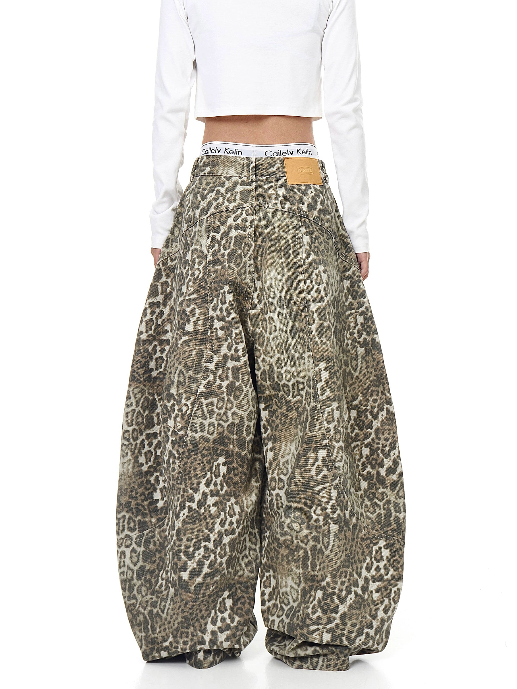 BLACKLISTS VINTAGE LEOPARD BAGGY JEANS