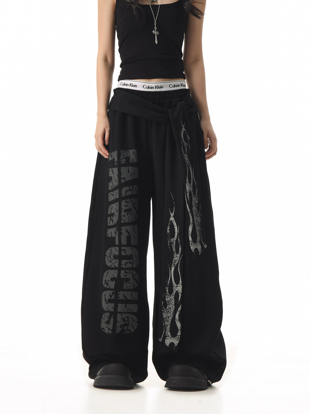 NIGHTDANCE SWEATPANTS